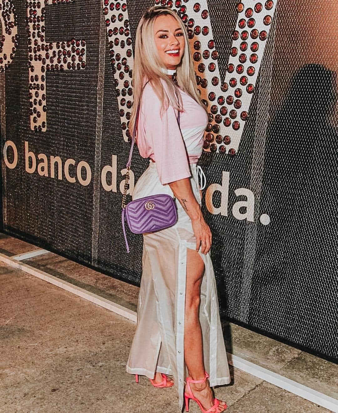 Juliana Salimeniさんのインスタグラム写真 - (Juliana SalimeniInstagram)「Apenas apaixonada por esse look @pumabrasil que usei no evento de ontem!! Total minha cara 💜💕」4月29日 2時34分 - jujusalimeni