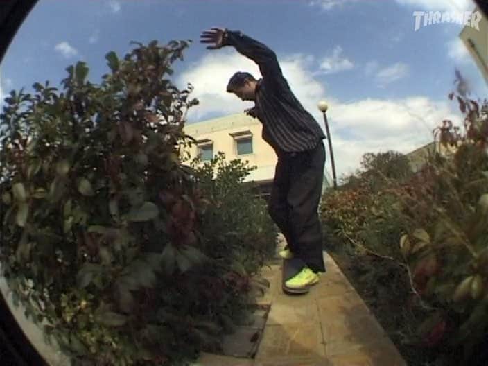スラッシャーのインスタグラム：「👉🏽 @mikearnoldeluxe in @atlantic_drift Episode 9 🇬🇷 ATHENS 🇬🇷 Now playing on ThrasherMagazine.com 📡 🎬 @jacobelliottharris」