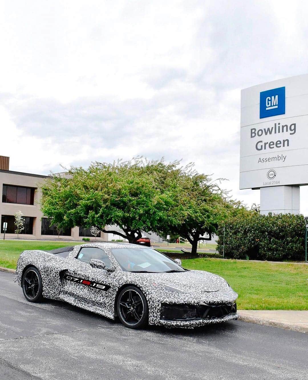 ファンクマスター・フレックスのインスタグラム：「My connect just told me I’m getting a new toy! #2020corvette」