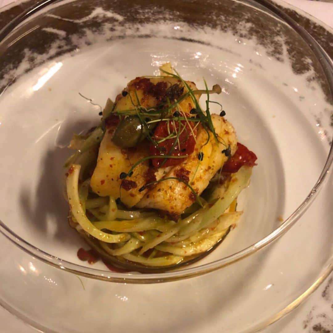 ヨアン・ベナルアンさんのインスタグラム写真 - (ヨアン・ベナルアンInstagram)「Grazie chef per questa serata piena di sapore , una delle esperienze culinarie più belle di Verona @osterialafontanina #verona #italia #chefmichelin #pornofood #yb29pablopicasso #benalouaneborsa #stellemichelin⭐️⭐️」5月28日 7時24分 - benalouaneyohan