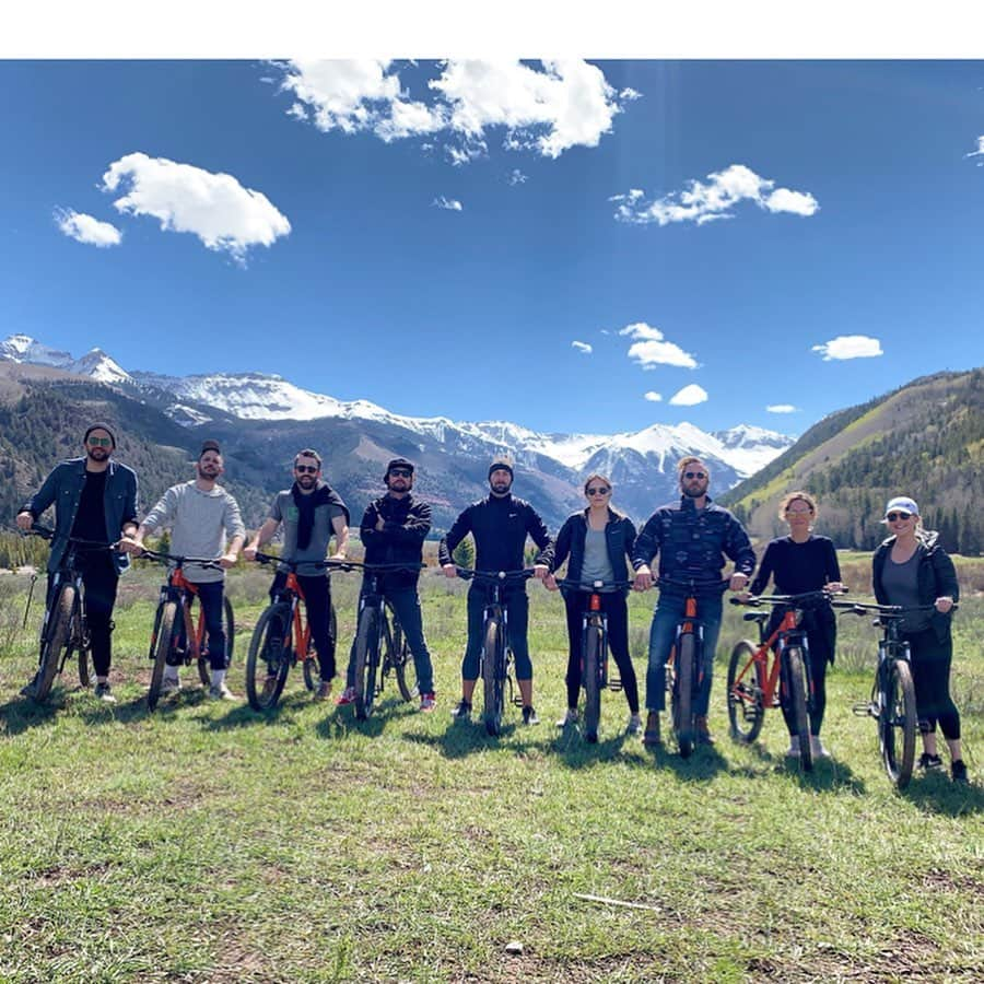 ライアン・ハンセンさんのインスタグラム写真 - (ライアン・ハンセンInstagram)「First time to Telluride and it did not disappoint. Such a magical place with these magical people. #mountainfilm2019 #telluthere」5月28日 7時36分 - hiryanhansen