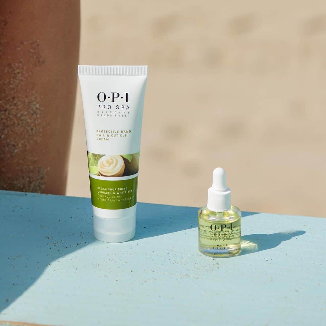 OPIさんのインスタグラム写真 - (OPIInstagram)「Pros aren't the only ones loving #OPIProSpa. Get incredibly soft skin at home with our Pro Spa Protective Hand, Nail & Cuticle Cream, and Nail & Cuticle Oil. 🤲 🧖‍♀️ #OPIObsessed #CutileCare #healthynails #cuticlesonfleek #cuticles #manicure #hands」5月28日 7時49分 - opi