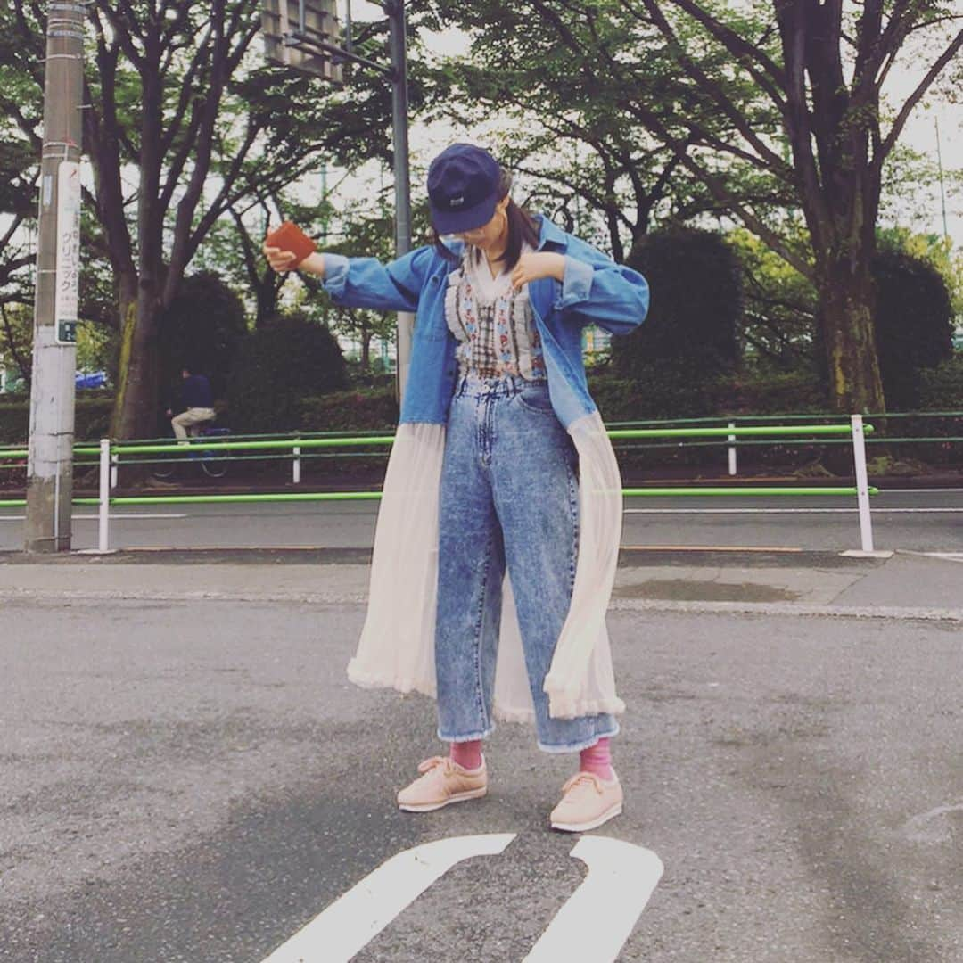 千眼美子さんのインスタグラム写真 - (千眼美子Instagram)「・ いつぞやの私服。 #spray #kloset #wcloset  #gu #靴下屋 #私服 #コーデ #デニム」5月27日 23時14分 - yoshiko_sengen