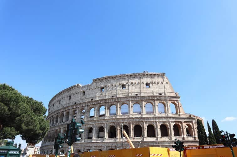 吉田有希のインスタグラム：「📍Colosseo #italy #finally #colosseo #memories」