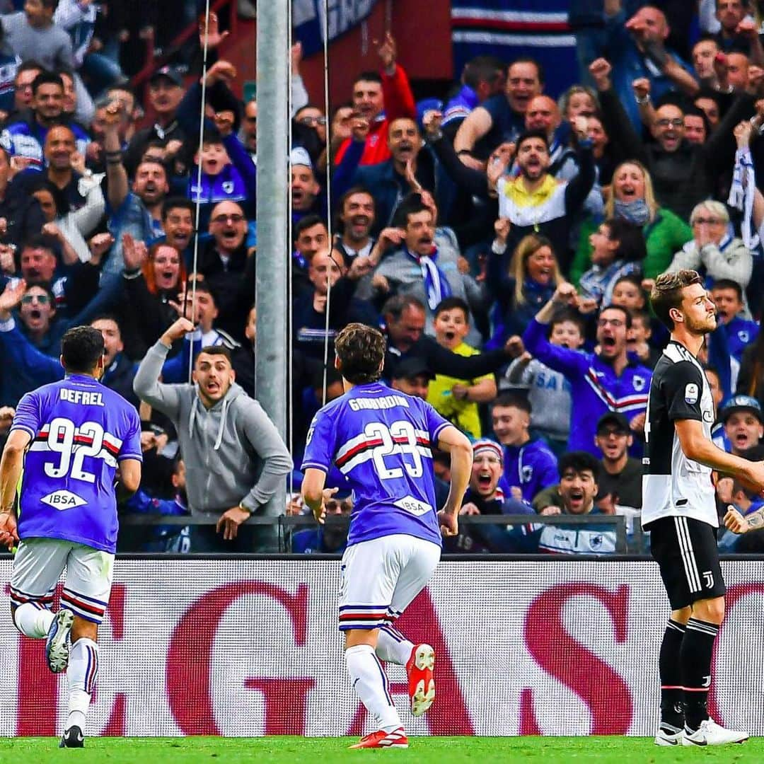 マノロ・ガッビアディーニのインスタグラム：「Volevamo chiudere bene, e lo abbiamo fatto davanti al nostro pubblico e contro i campioni d'Italia. Forza Samp! 🔵⚪🔴⚫⚪🔵」