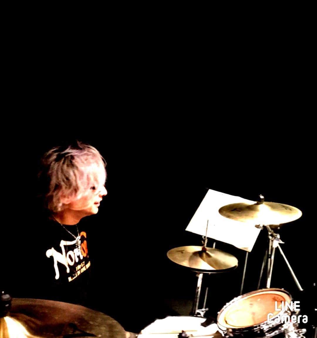 小柳“Cherry”昌法さんのインスタグラム写真 - (小柳“Cherry”昌法Instagram)「ドラムスクール終わって帰宅なう！ 今日も暑かったねぇー。 お疲れ様でしたー！！♪( ´▽｀) #cherry #小柳昌法 #LINDBERG #ドラマー #ドラムスクール #ドラムレッスン」5月27日 23時31分 - cherry_drummer