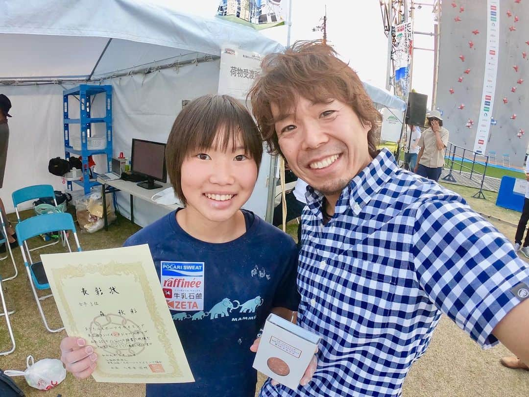 伊東秀和さんのインスタグラム写真 - (伊東秀和Instagram)「第2回コンバインドジャパンカップ🌈東京オリンピックへ繋がる、八王子世界選手権の代表枠が、ほぼ決まる重要な大会。 自分はアベマTVで朝9時〜17時まで実況の大西さんと、8hの生放送解説。喋ってるだけでもバテました💦大会関係者、スタッフの皆さん、選手たち。本当にタフなスケジュールで大変お疲れ様でした。 スクールチームからは、生萌の優勝🏆世界選手権の代表枠に明智、圭太、秋彩も入ることができました。 おめでとう🎉スクール6年目の秋彩と4年目の圭太は初世界選手権✨楽しみになってきました！！それまでしっかり上げていきましょ💪 @orientalbio1991 @mammut_japan @skya_cs_sports_tv @camp1889 #climbing #愛媛 #cjc #日本代表 #ヒデスク #アスリート #アベマ」5月27日 23時34分 - hide9a2019