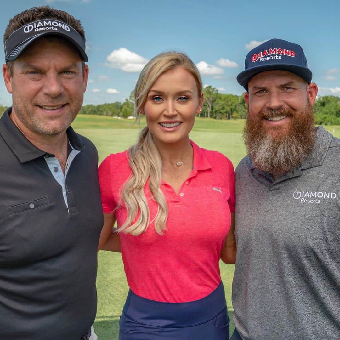 ブレア・オニールさんのインスタグラム写真 - (ブレア・オニールInstagram)「💙🇺🇸❤️Taking a moment to honor and remember those who have served in the United States military. 🇺🇸 @Chadpfeifergolf joins me & @diamondresorts Mike Flaskey to discuss his life as a 🇺🇸 #veteran and all things golf - on this episode of #MomentsWithDiamond ➡ LINK IN BIO ✨🙌🏼 • #memorialday #memorialdayweekend #memorialday2019 #honorandremember #usa」5月27日 23時36分 - blaironealgolf