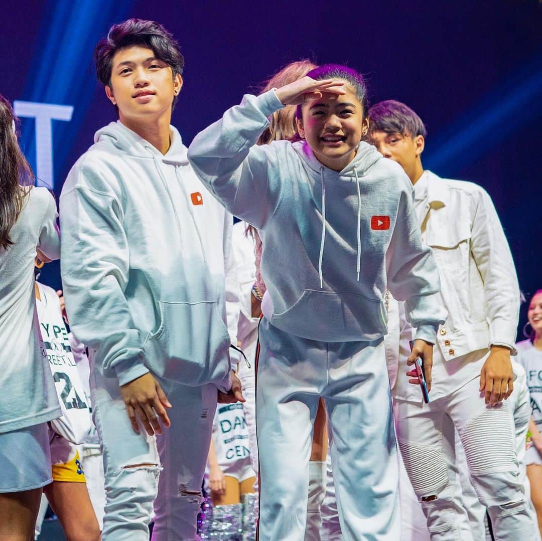 Niana Guerreroさんのインスタグラム写真 - (Niana GuerreroInstagram)「yo Fam, last night was epic! 💯 thank you for your support! y’all know who you are! ✌🏼😬💕 #ytffph 🔥」5月27日 23時53分 - nianaguerrero