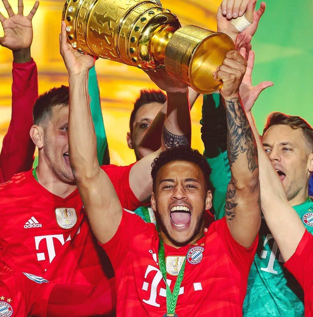 バイエルン・ミュンヘンさんのインスタグラム写真 - (バイエルン・ミュンヘンInstagram)「Welcome back, @corentintolisso! 😍🏆 We missed you! #FCBayern #MiaSanMia #Tolisso #Fussball #Football #Soccer #Comeback #WelcomeBack」5月28日 0時03分 - fcbayern