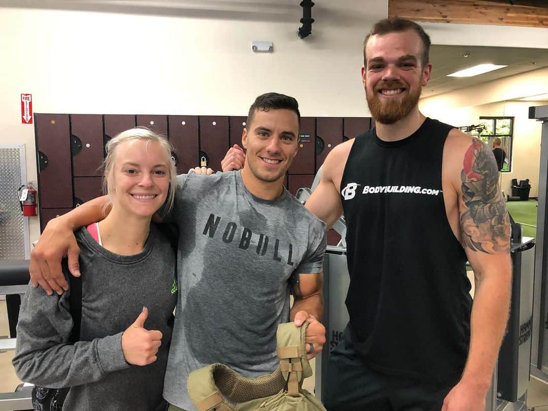 ジェイコブ・ダルトンのインスタグラム：「MURPH WORKOUT DONE ✅  Remembering all of those who paid the ultimate sacrifice for our freedom 🇺🇸 Always thankful. God bless. 🇺🇸 #murph #memorialday」