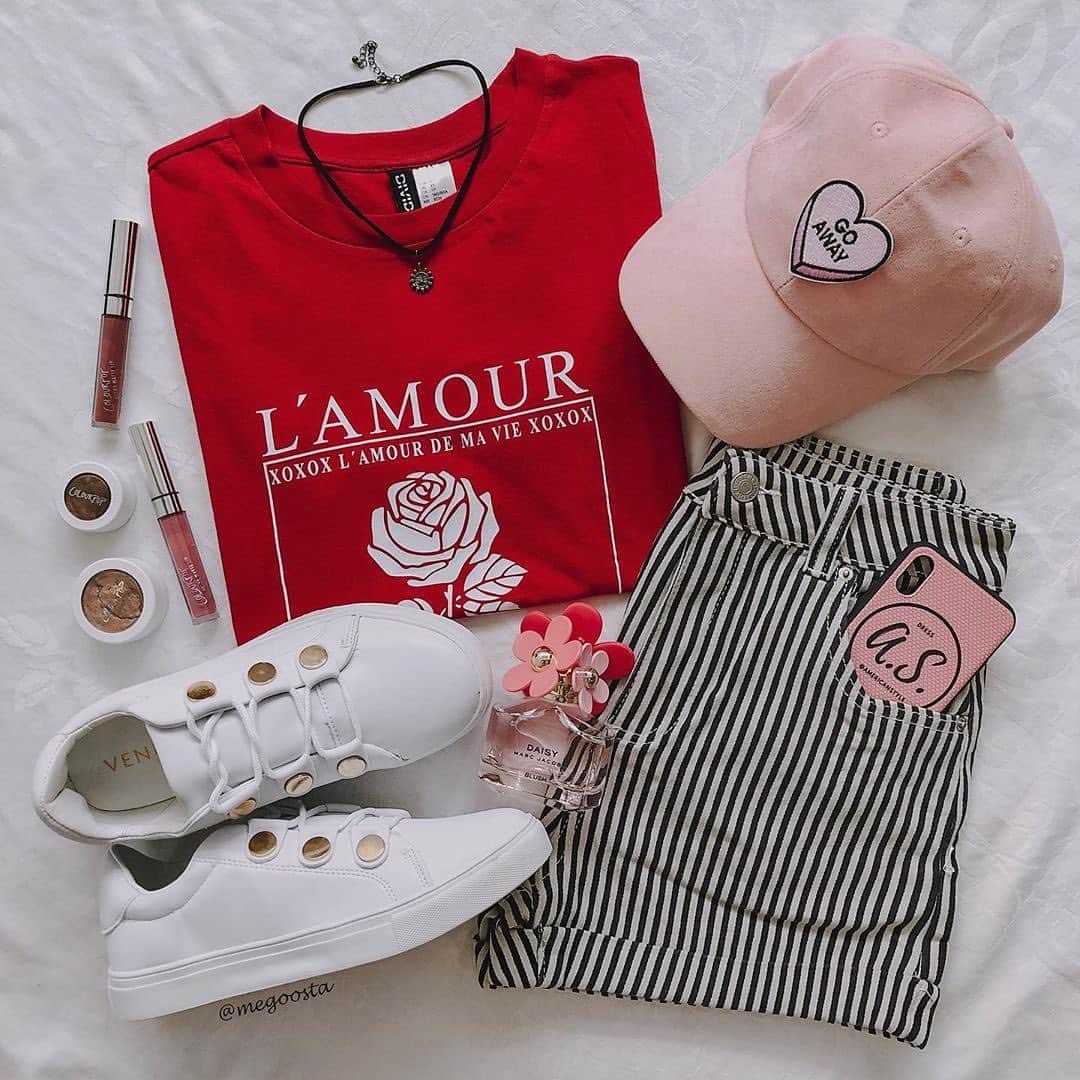 Angel™さんのインスタグラム写真 - (Angel™Instagram)「OOTD. Which item would you add to your shopping list? credit @megoosta 🎁 Where to Buy Outfit 2 & 3? 👉🏻 link in my bio or dress-as.com 👈🏻 (Brand are tagged) . americanstyle #ootd #style #fashion #outfit #layout #onlineshopping 😍😍」5月28日 1時07分 - americanstyle