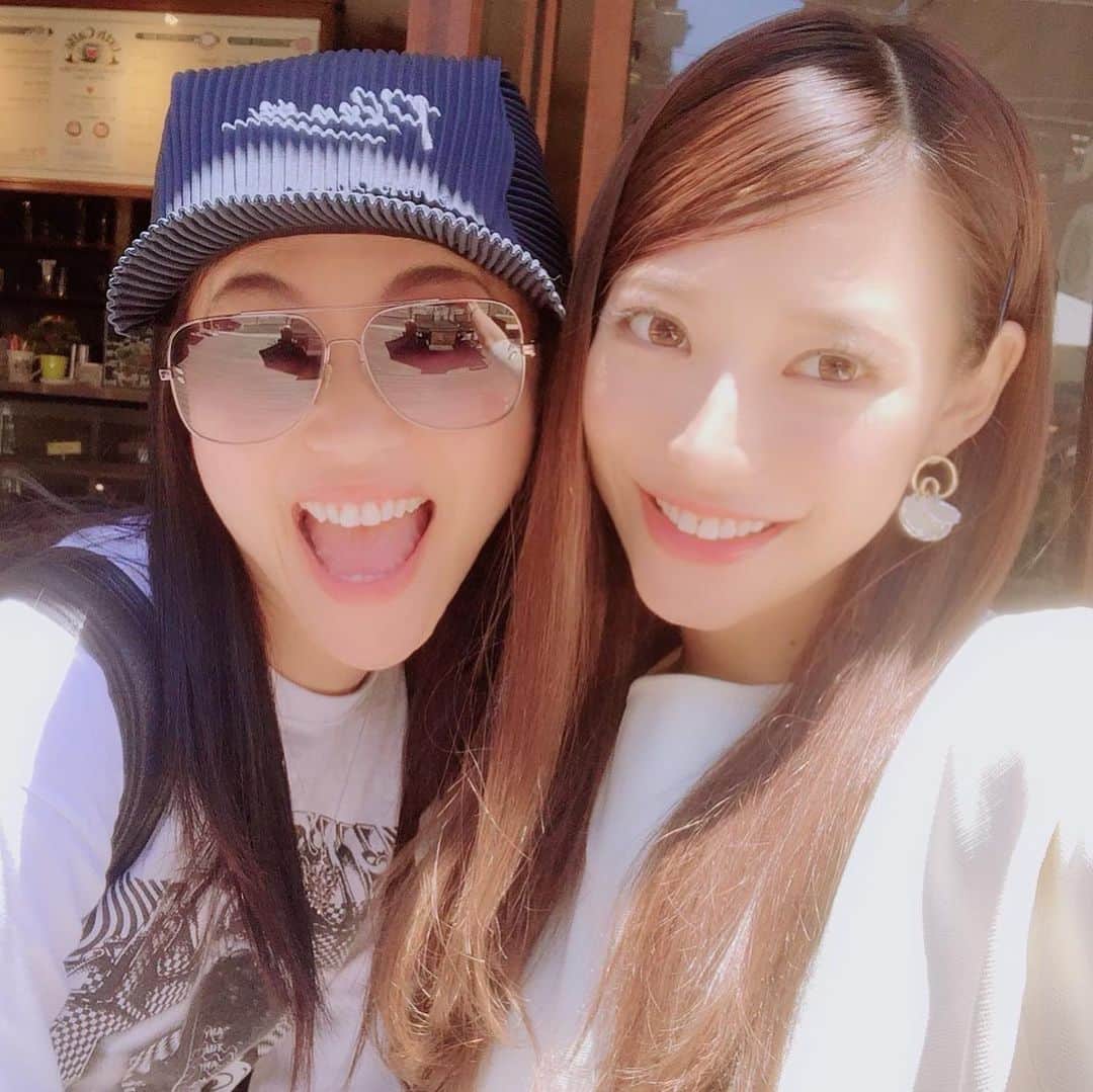 仲宗根梨乃さんのインスタグラム写真 - (仲宗根梨乃Instagram)「Fun times❤️ #tokyo #friends Yes Yes I know my friends r cute」5月28日 1時13分 - rinokinawa