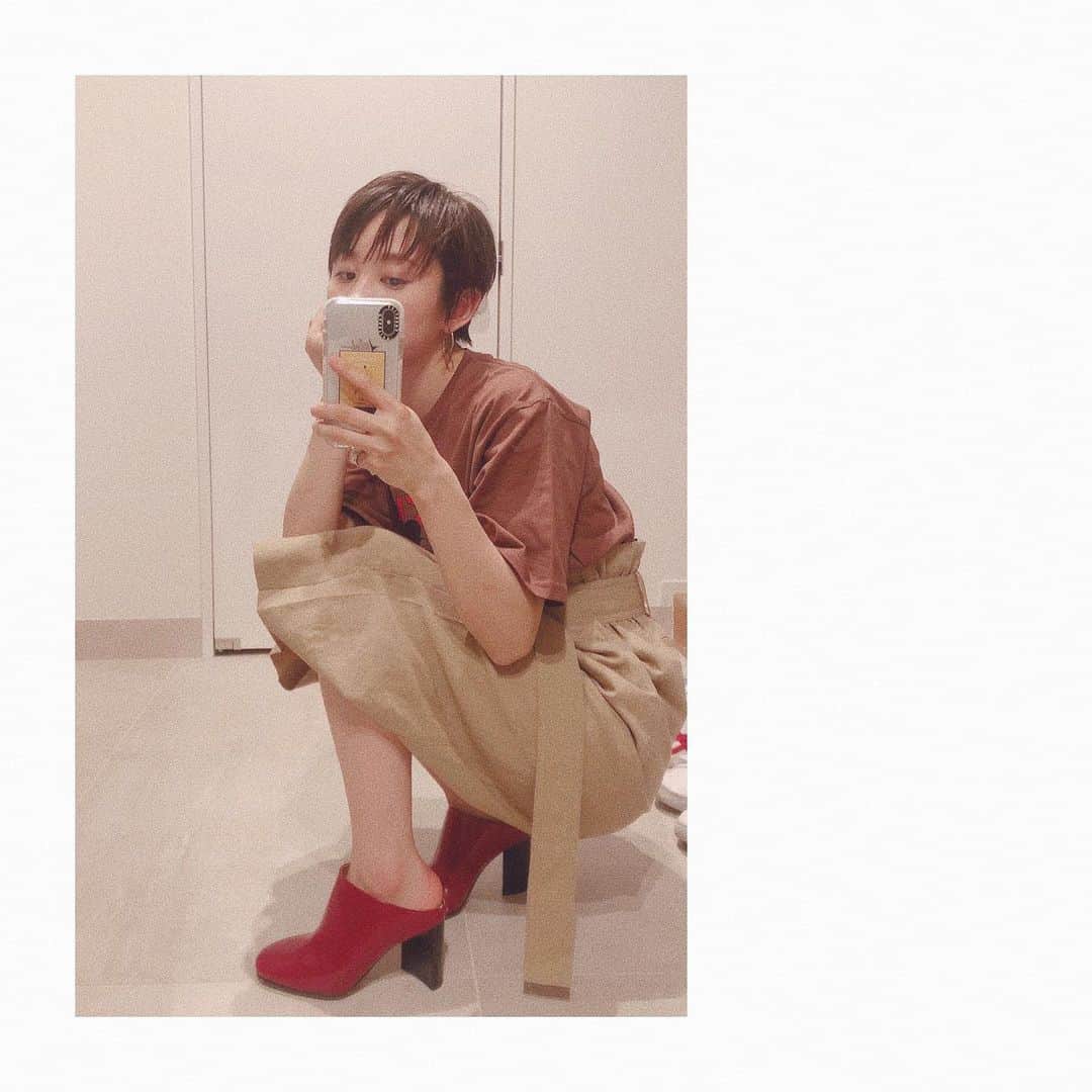 高橋愛さんのインスタグラム写真 - (高橋愛Instagram)「❤️ ㅤㅤㅤㅤㅤㅤㅤㅤㅤㅤㅤㅤㅤ ㅤㅤㅤㅤㅤㅤㅤㅤㅤㅤㅤㅤㅤ #今日のたかはし #きのーのたかはし #ootd #fashion #ピンクBBA #ワントーンコーデ」5月28日 1時15分 - i_am_takahashi