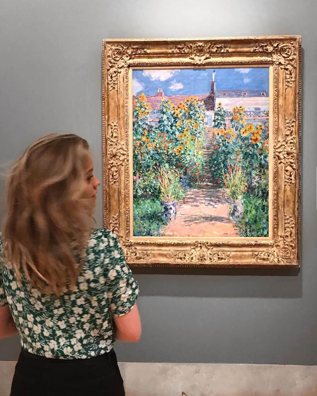 ジェイド・ペティージョンさんのインスタグラム写真 - (ジェイド・ペティージョンInstagram)「This painting costs a lot of monet」5月28日 1時25分 - jadepettyjohn_official