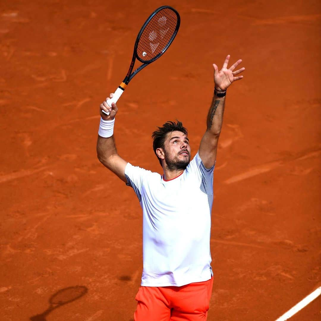 ATP World Tourさんのインスタグラム写真 - (ATP World TourInstagram)「That winning feeling 🙌 Who has impressed you so far on Day 2 in Paris? 🤔 @rolandgarros | #RG19」5月28日 1時22分 - atptour