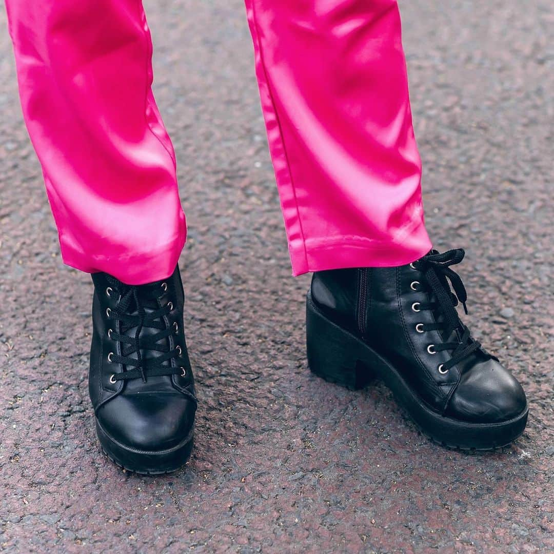 Harajuku Japanさんのインスタグラム写真 - (Harajuku JapanInstagram)「19-year-old Tokyo music school student Shoko (@shokoko_ko) - who speaks good English - on the street in Harajuku wearing an all pink mostly vintage look with a black bob hairstyle and Nadia Harajuku pants.」5月28日 1時23分 - tokyofashion