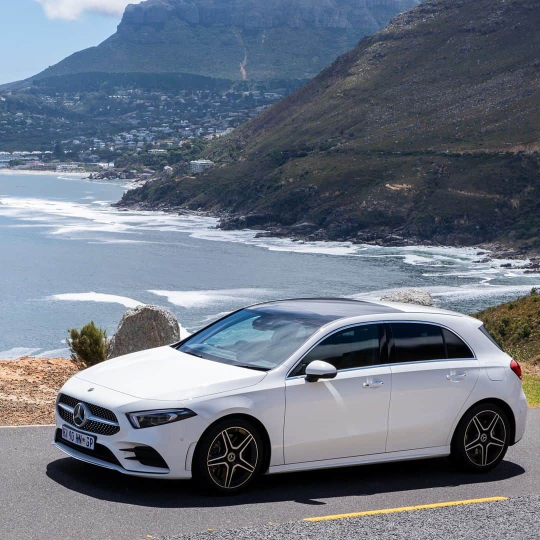 メルセデス・ベンツさんのインスタグラム写真 - (メルセデス・ベンツInstagram)「Exploring new places with the A-Class 🌏 📸: @tomivukosav for #MBsocialcar . #Mercedes #AClass #MercedesBenz #carsofinstagram #roadtrip #mointainview #ocean」5月28日 2時00分 - mercedesbenz
