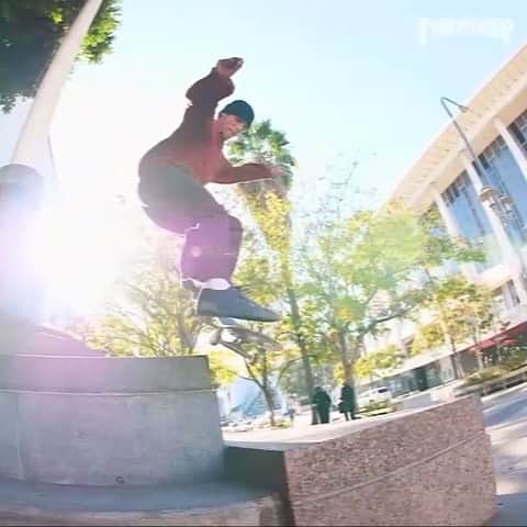スラッシャーのインスタグラム：「👉🏽 @sammy_montano’s ROUGH CUT for @globebrand is LIVE on ThrasherMagazine.com 🌐」