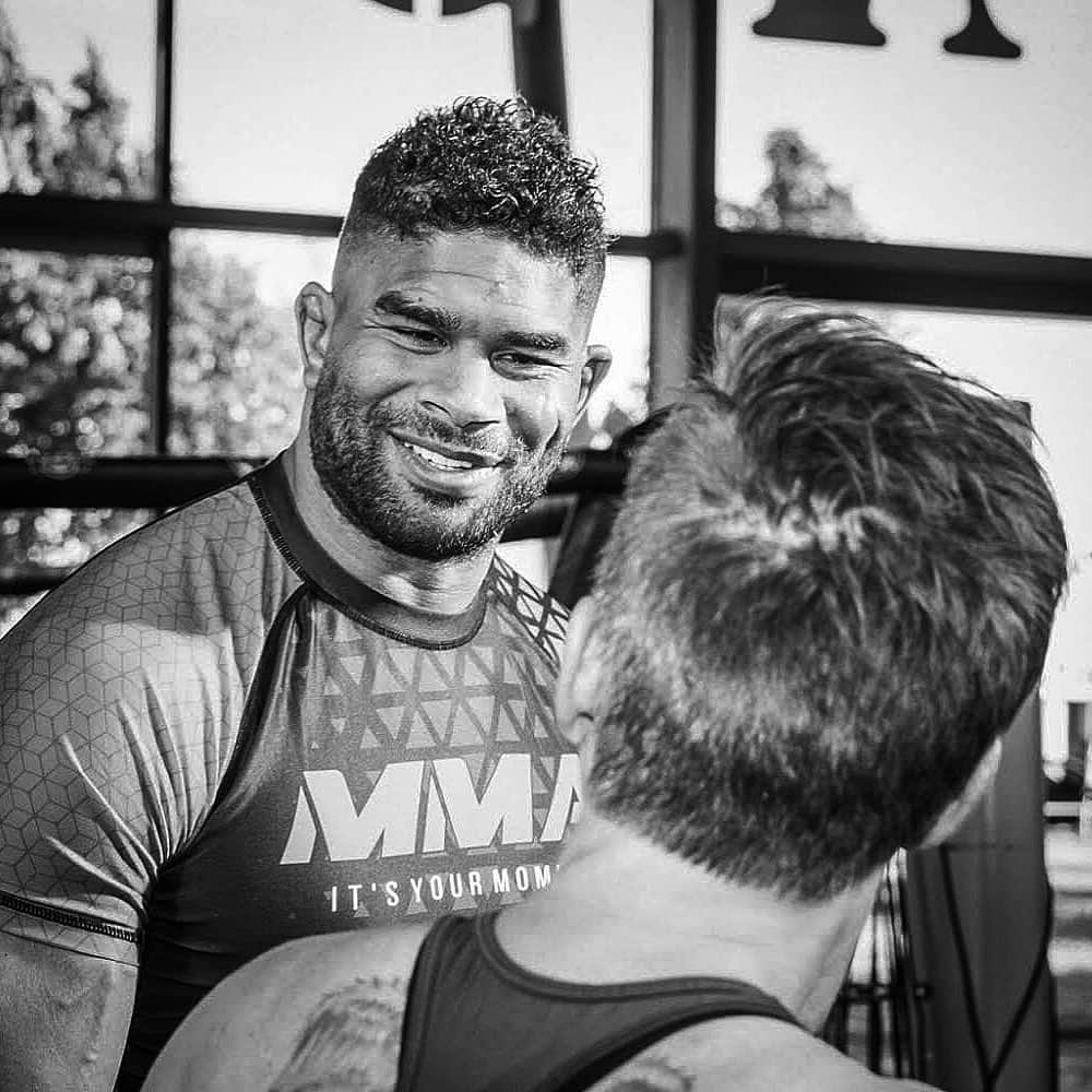 アリスター・オーフレイムさんのインスタグラム写真 - (アリスター・オーフレイムInstagram)5月28日 3時19分 - alistairovereem