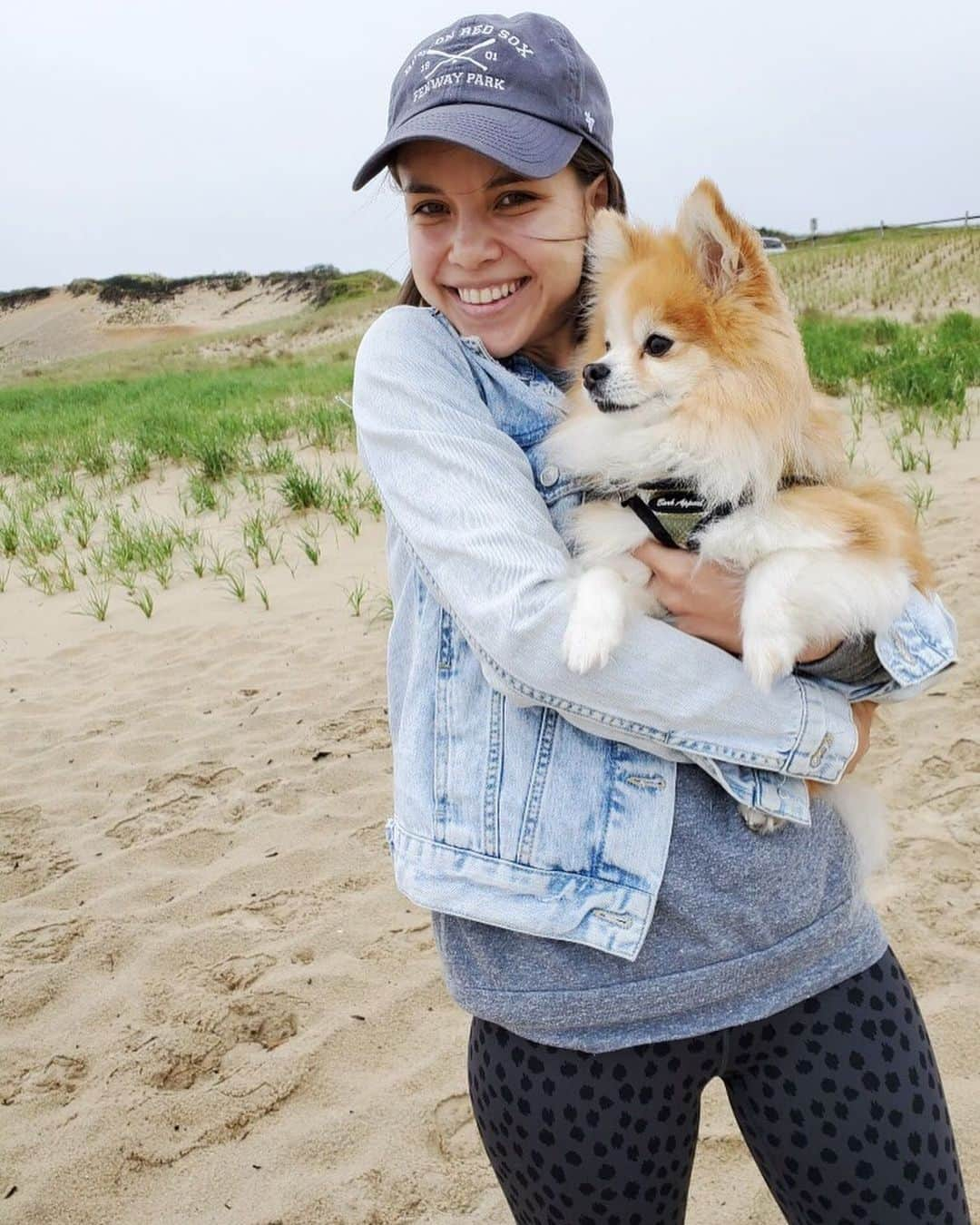 イングリッド・ニールセンさんのインスタグラム写真 - (イングリッド・ニールセンInstagram)「Lots of firsts this weekend: Tayto’s first road trip AND beach day + my first time on The Cape! Summer, we’re ready for you! ☀️」5月28日 3時17分 - ingridnilsen