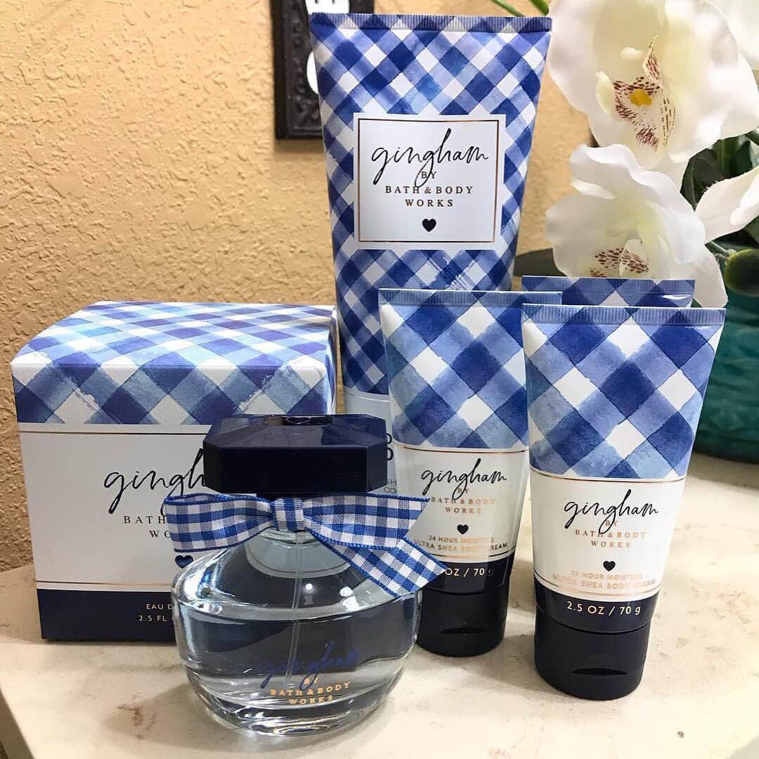 Bath & Body Worksさんのインスタグラム写真 - (Bath & Body WorksInstagram)「The fragrance that everyone is obsessing over! Have you tried NEW Gingham yet?!」5月28日 4時01分 - bathandbodyworks