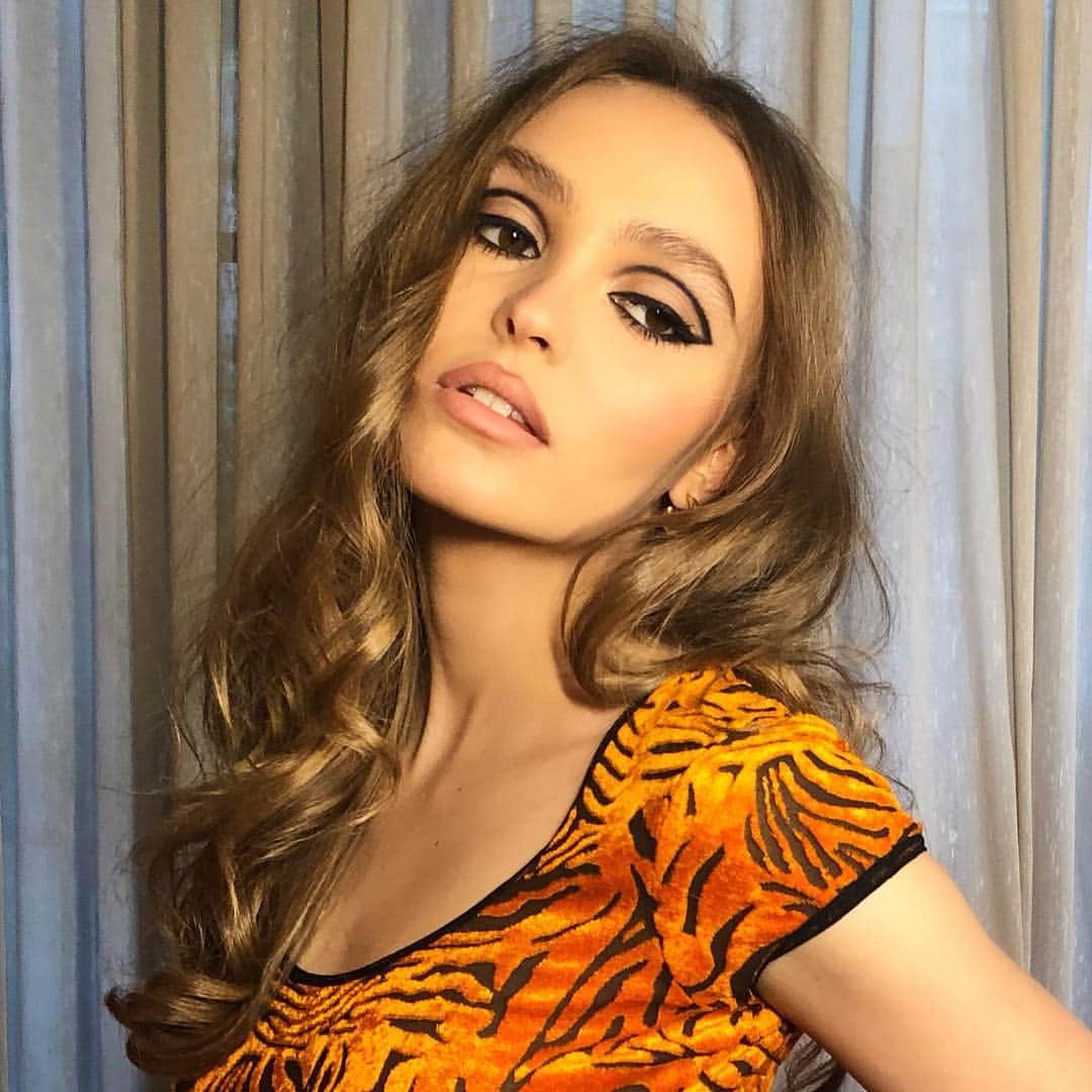 リリー・ローズのインスタグラム：「She’s twentea」