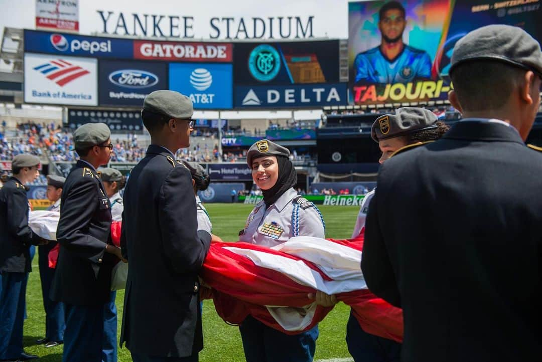 ニューヨーク・シティFCさんのインスタグラム写真 - (ニューヨーク・シティFCInstagram)「Today and everyday we honor and remember those who have paid the ultimate sacrifice to serve and protect our country 🇺🇸 #MemorialDay #mdw #mdw2019」5月28日 5時18分 - nycfc