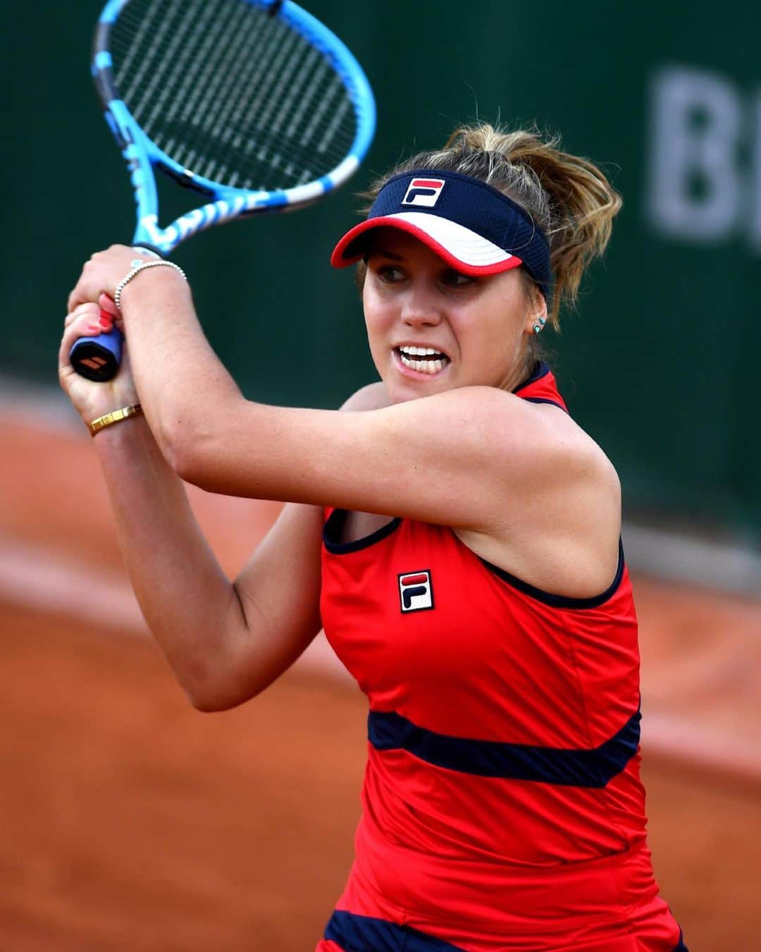 ソフィア・ケニンのインスタグラム：「@rolandgarros round 2! So good to be back 🤗」