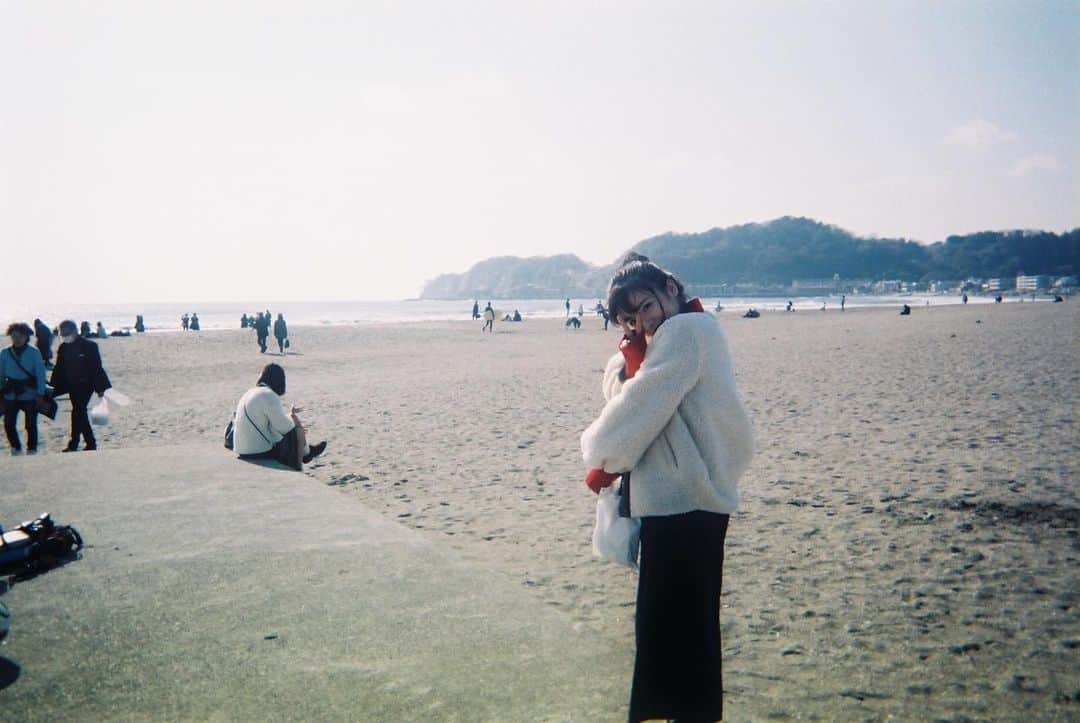 横山紗弓さんのインスタグラム写真 - (横山紗弓Instagram)「ㅤ 鎌倉の由比ヶ浜 卒業旅行、戻りたいなぁ #写ルンです #さゆみの写ルンです」5月24日 11時02分 - 1129sym