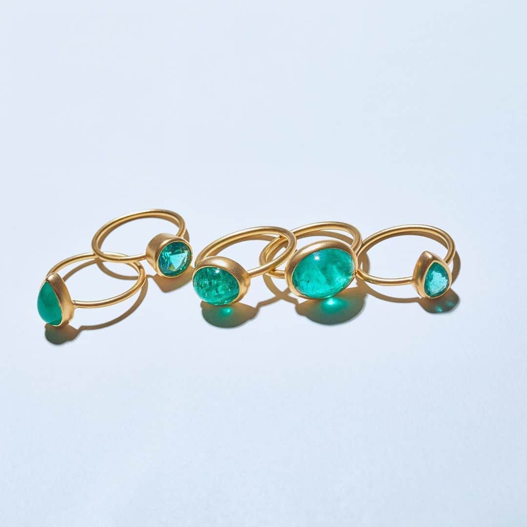 MARIHA Official Instagramさんのインスタグラム写真 - (MARIHA Official InstagramInstagram)「. Rings | Earth Drops Emerald 5月の誕生石、エメラルド。 石言葉は幸運・幸福・調和・治癒です。  #mariha #fashion #jewelry #finejewelry #gemstonejewelry #gemstonering  #earthdrops #emerald #emeraldring マリハ #ジュエリー #アクセサリー #天然石ジュエリー #リング #エメラルド#mariha伊勢丹新宿本店 #mariha阪急うめだ本店」5月24日 9時48分 - mariha_official