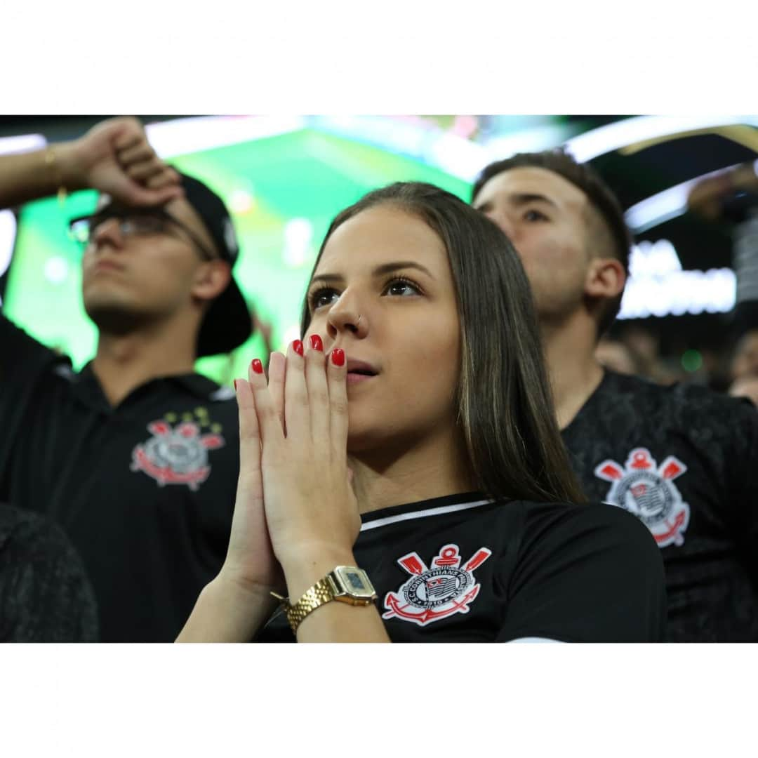 コリンチャンスさんのインスタグラム写真 - (コリンチャンスInstagram)「A #Fiel marcou presença na @arenacorinthians! . 📷Bruno Teixeira . #TimãoNaFrente #VaiCorinthians #SCCPxLAR #Corinthianismo #FielAtéoFim #MeuBMG #NãoÉSóPatrocínio #TimeDoPovo #Corinthians #Timão #CorinthiansTV #FielTorcedor #AFielÉFoda #UmSoCorinthians #NikeFutebol #Joli #EstrellaGalicia #UniversidadeBrasilOficial #ÉPositivo #CorinthiansÉPositivo #LoucoPotyCorinthians #PostosALE #ALEnoTimão #TODOSportiCorinthians #CartãodeTODOSCorinthians #TODOSpeloTimão⠀」5月24日 10時10分 - corinthians