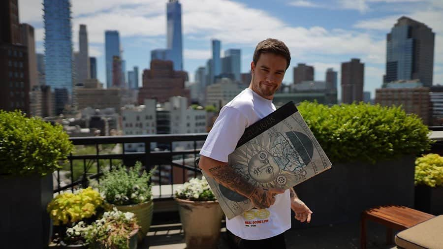 リアム・ペインさんのインスタグラム写真 - (リアム・ペインInstagram)「Story of my life」5月24日 2時02分 - liampayne