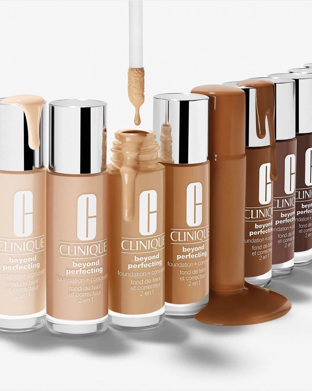 クリニークさんのインスタグラム写真 - (クリニークInstagram)「A little goes a long way 👌 40 shades of feels-like-nothing foundation. Shop #BeyondPerfecting Foundation + Concealer at @sephora now.  #Clinique #parabenfree #fragrancefree #happyskin」5月24日 2時09分 - clinique