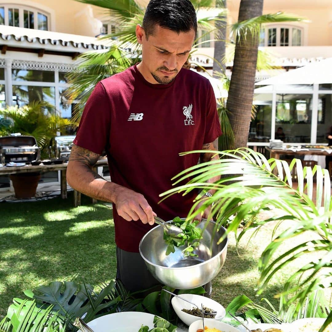 リヴァプールFCさんのインスタグラム写真 - (リヴァプールFCInstagram)「Take a look behind the scenes at our Marbella base 👀🍴 #Preparation #LFC #LiverpoolFC」5月24日 2時43分 - liverpoolfc