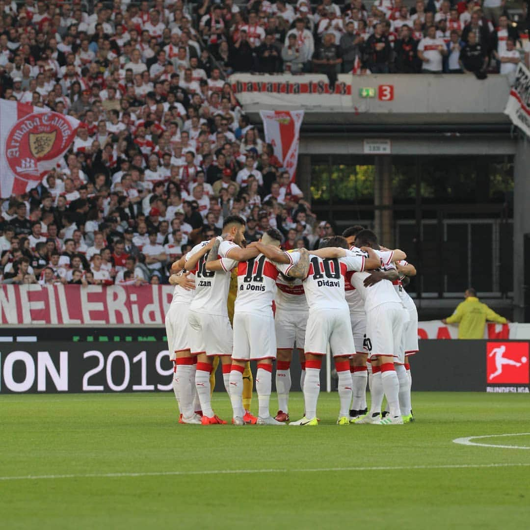 VfBシュトゥットガルトさんのインスタグラム写真 - (VfBシュトゥットガルトInstagram)「Auf geht's Stuttgart! 💪💪💪 #kämpfenundsiegen #relegation #anpfiff #VfBFCU #VfB #VfBInsta」5月24日 3時35分 - vfb