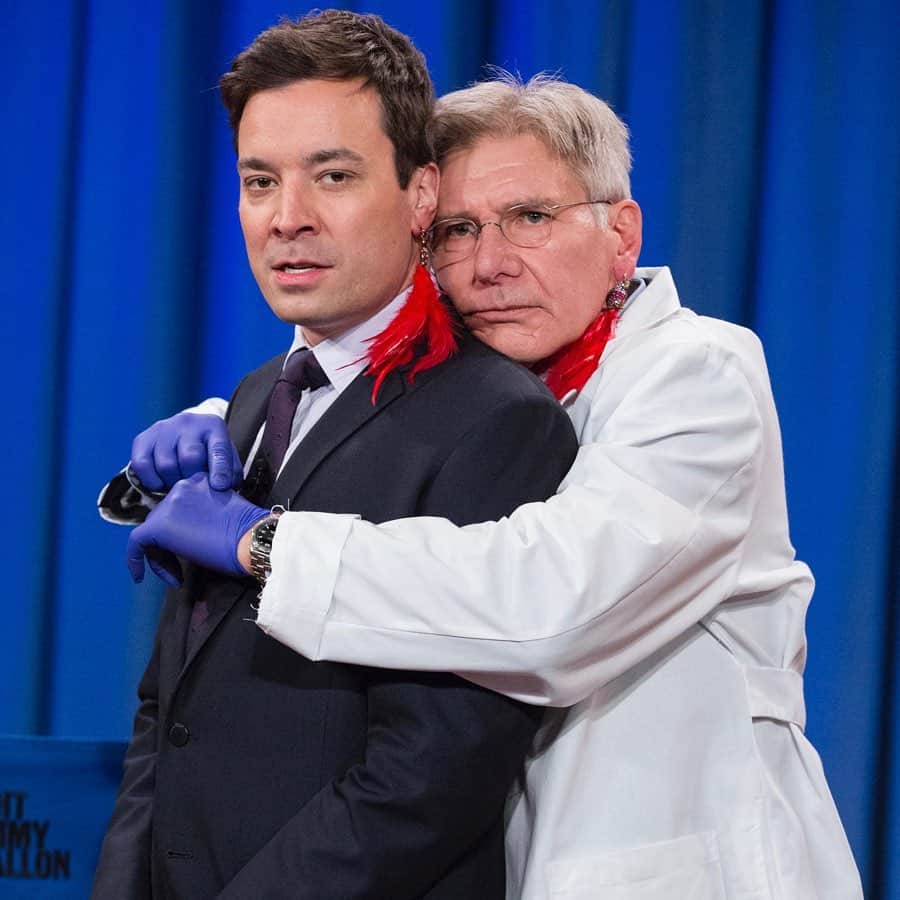 ジミー・ファロンさんのインスタグラム写真 - (ジミー・ファロンInstagram)「Some days you go to work & Harrison Ford pierces your ear #TBT」5月24日 3時58分 - jimmyfallon