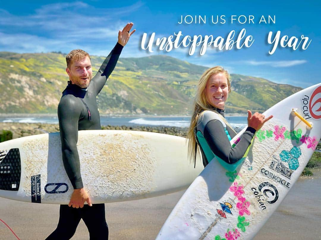 Bethany Hamiltonさんのインスタグラム写真 - (Bethany HamiltonInstagram)「🎉 GIVEAWAY TIME 🎉  We want to equip you to live an #UNSTOPPABLE life! I am SO excited about my new Live Unstoppable online course that I’m giving away 5 FREE subscriptions to help you create your best year ever! Winners will receive my 12-month course where we’ll tackle life-changing topics, take practical action steps, and monthly discussions in live Q&As with me!  Enter by: 1) Following me on Instagram; 2) Liking this photo; 3) Tagging a friend who might benefit from this in the comments! Don’t forget to tag additional friends in the comments for more entries! Please tag one friend per comment to correctly receive your multiple entries.  When I lost my arm, I was forced to choose whether I’d let it stop me or whether I’d keep pursuing my dreams. I chose to overcome. And now I want to help you lean into your best life! To learn more about my online course go to bit.ly/UnstoppableYear! #linkinbio  The entry period ends Monday, May 27 at 12:00 pm PDT and five people will be selected to win. The winners will be announced on Monday in my Instagram stories! Go to bit.ly/UnstoppableYearGiveawayRules for official rules. #BUnstoppable #LiveUnstoppable」5月24日 4時00分 - bethanyhamilton