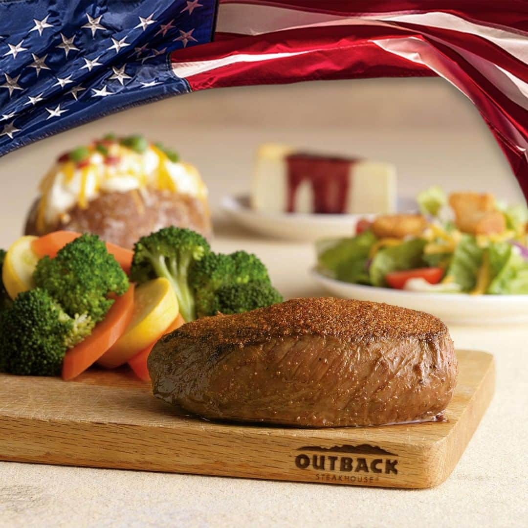 Outback Steakhouseさんのインスタグラム写真 - (Outback SteakhouseInstagram)「Enjoy 10% off this Memorial Day weekend. 🇺🇸 And we're honoring our heroes with 20% off. See link below for offer ⬇️ https://outb.ac/2M7IM55」5月24日 5時00分 - outback