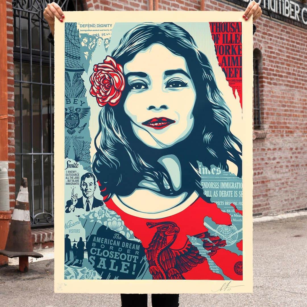 Shepard Faireyさんのインスタグラム写真 - (Shepard FaireyInstagram)「DEFEND DIGNITY AVAILABLE TUESDAY, MAY 28TH!⠀⠀⠀⠀⠀⠀⠀⠀⠀⁣⠀⁣⠀⠀⠀ In 2017 I worked with Aaron Huey of @amplifierart and several other artists for a series called WE THE PEOPLE; an effort meant to champion an appreciation for ethnic, cultural, and religious diversity. On Inauguration Day, people across the Capital carried our WE THE PEOPLE posters into the streets, hung them up in windows, or pasted them onto walls. We continued to see this movement throughout several other rallies around the world that year, including the Women's March in 2017. This "Defend Dignity" piece is one of three that I created for the original series. For this image, I collaborated with photographer Arlene Mejorado to create a portrait of Maribel Valdez Gonzalez as a symbol of hope and humanity.⠀⠀ ⠀⠀⠀⠀⠀⠀⠀⠀⠀⁣⠀⁣⠀⠀⠀ In celebration of #FACINGTHEGIANT #OBEYGIANT30TH, I am releasing this "Defend Dignity" piece as a 30 x 41-inch fine art print on custom paper. If you weren't able to get your hands on this print in 2017, now is your chance! A portion of proceeds will benefit Espacio Migrante, a bi-national non-profit organization that works in the areas of Tijuana and San Diego, focusing on supporting migrants, refugees, and deportees.⠀⠀ ⠀⠀⠀⠀⠀⠀⠀⠀⠀⁣⠀⁣⠀⠀⠀ We the People need to come together under a new symbol of hope— one that reminds us that OUR America is one of equal humanity, and does not demean or discriminate. We need you to help us take back this narrative. We don't have any one easy solution, but we do know this: we must be greater than fear, we must defend dignity, and we must protect each other. Take this art in your hands and start now.⠀⠀ - Shepard⠀⠀ ⠀⠀⠀⠀⠀⠀⠀⠀⠀⁣⠀⁣⠀⠀⠀ Defend Dignity. Serigraph on 100% Cotton Custom Archival Paper with hand-deckled edges. 30 x 41 inches. Signed by Shepard Fairey. Numbered edition of 89. $900. Available Tuesday, May 28th @ 10 AM PDT at store.obeygiant.com/collections/prints. Max order: 1 per customer/household. *Orders are not guaranteed as demand is high and inventory is limited.* Multiple orders will be refunded. International customers are responsible for import fees due upon delivery.⁣」5月24日 5時48分 - obeygiant