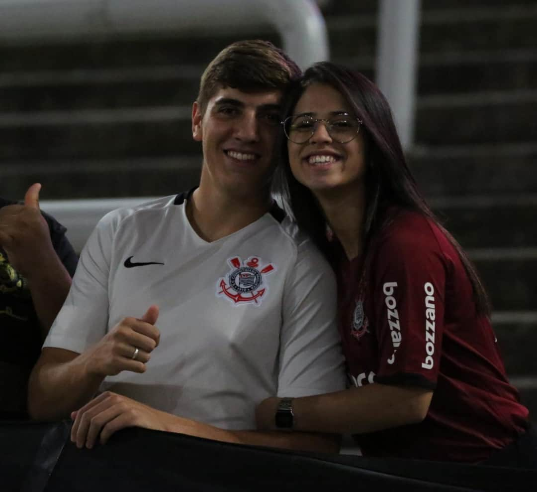 コリンチャンスさんのインスタグラム写真 - (コリンチャンスInstagram)「A Fiel já começa chegar nas arquibancadas da @ArenaCorinthians! Daqui a pouco tem Timão pela @Sulamericana contra o Deportivo Lara. 📸 Bruno Teixeira  #VaiCorinthians #SCCPxLAR #Corinthianismo #FielAtéoFim #MeuBMG #NãoÉSóPatrocínio #TimeDoPovo #Corinthians #Timão #CorinthiansTV #FielTorcedor #AFielÉFoda #UmSoCorinthians #NikeFutebol #Joli #EstrellaGalicia #UniversidadeBrasilOficial #ÉPositivo #CorinthiansÉPositivo #LoucoPotyCorinthians #PostosALE #ALEnoTimão #TODOSportiCorinthians #CartãodeTODOSCorinthians #TODOSpeloTimão⠀」5月24日 6時30分 - corinthians