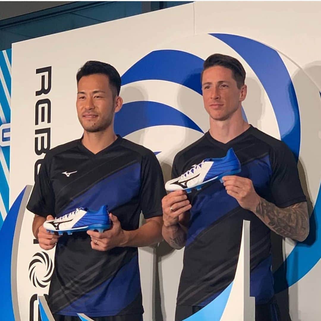 フェルナンド・トーレスのインスタグラム：「#Rebula3 #mizuno #mizunofootball」