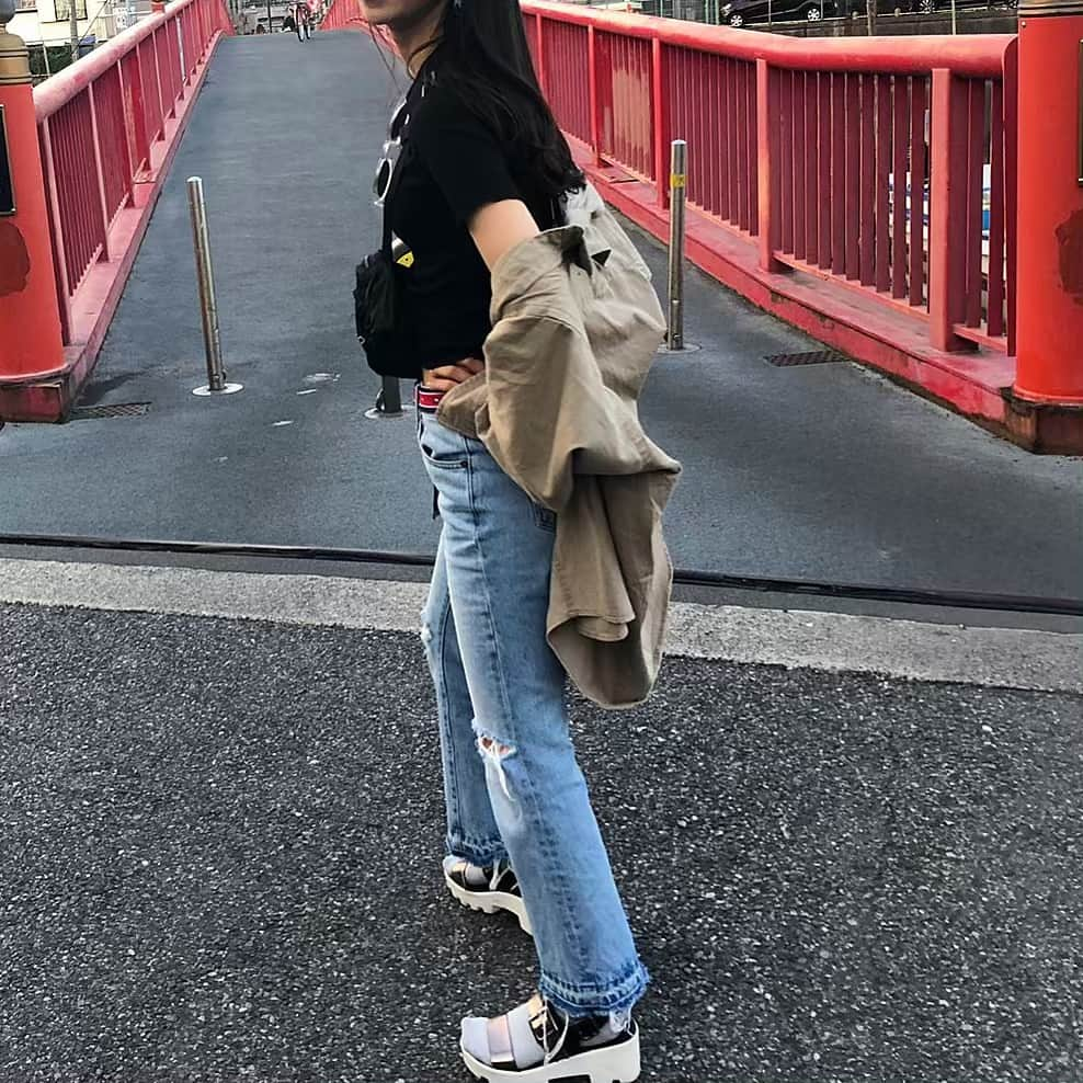 鈴木海那さんのインスタグラム写真 - (鈴木海那Instagram)「#ootd #gu #rodeocrowns #xgirl  #lattice #tommy #プチプラコーデ #スポサン #デニム #デニムパンツ #チビt #昨日のコーデ #昨日の服 #私服 #ファッション #コーデ #オシャレさんと繋がりたい #おしゃれさんと繋がりたい #お洒落さんと繋がりたい」5月24日 8時40分 - suzuki_miina