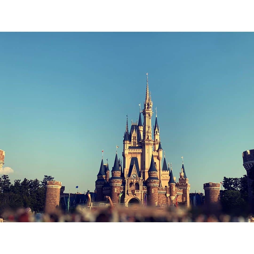 アンジェラ芽衣さんのインスタグラム写真 - (アンジェラ芽衣Instagram)「久しぶりのシンデレラ城を拝めた幸せ﻿ ﻿ #ディズニー #Disney #シンデレラ城」5月24日 20時17分 - ange_la00