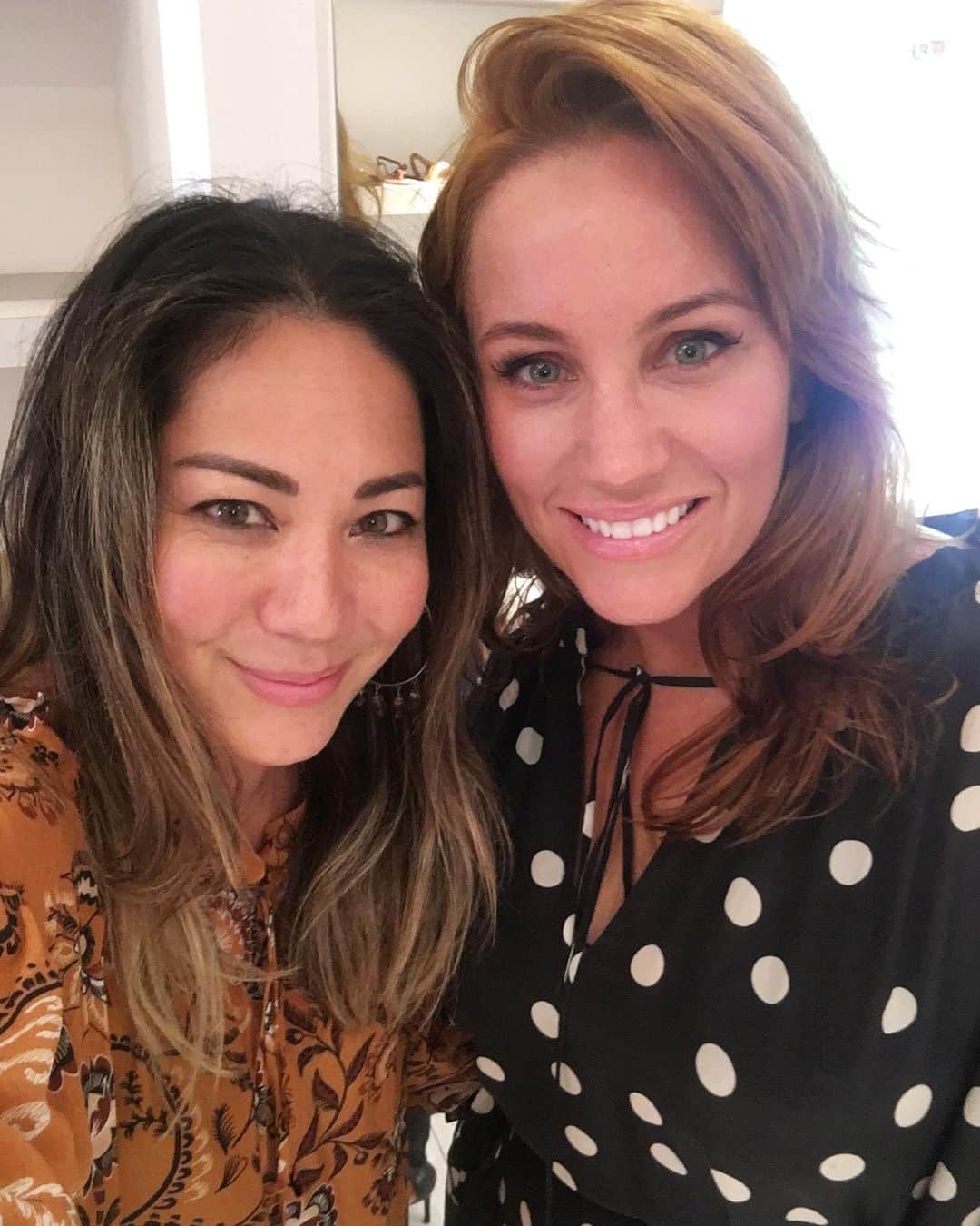 のインスタグラム：「Thank you @julesrobinson82 for dropping by @collectiveonqueen today! Love your energy and style and you looked 🔥🔥🔥 in everything. Catch up again soon 😘😘 . #cocoribbon #bohemeluxe #luxe #luxefabric #silk #timeless #prints #marriedatfirstsight #julesrobinson82 #julesrobinson #fashion #boutique #blouse #dress #shop #love #instastyle #london #sydney #ruffles #florals #embellishment #colourcrush #colour #welltravelled #chic #fave #limitededition #mafs」