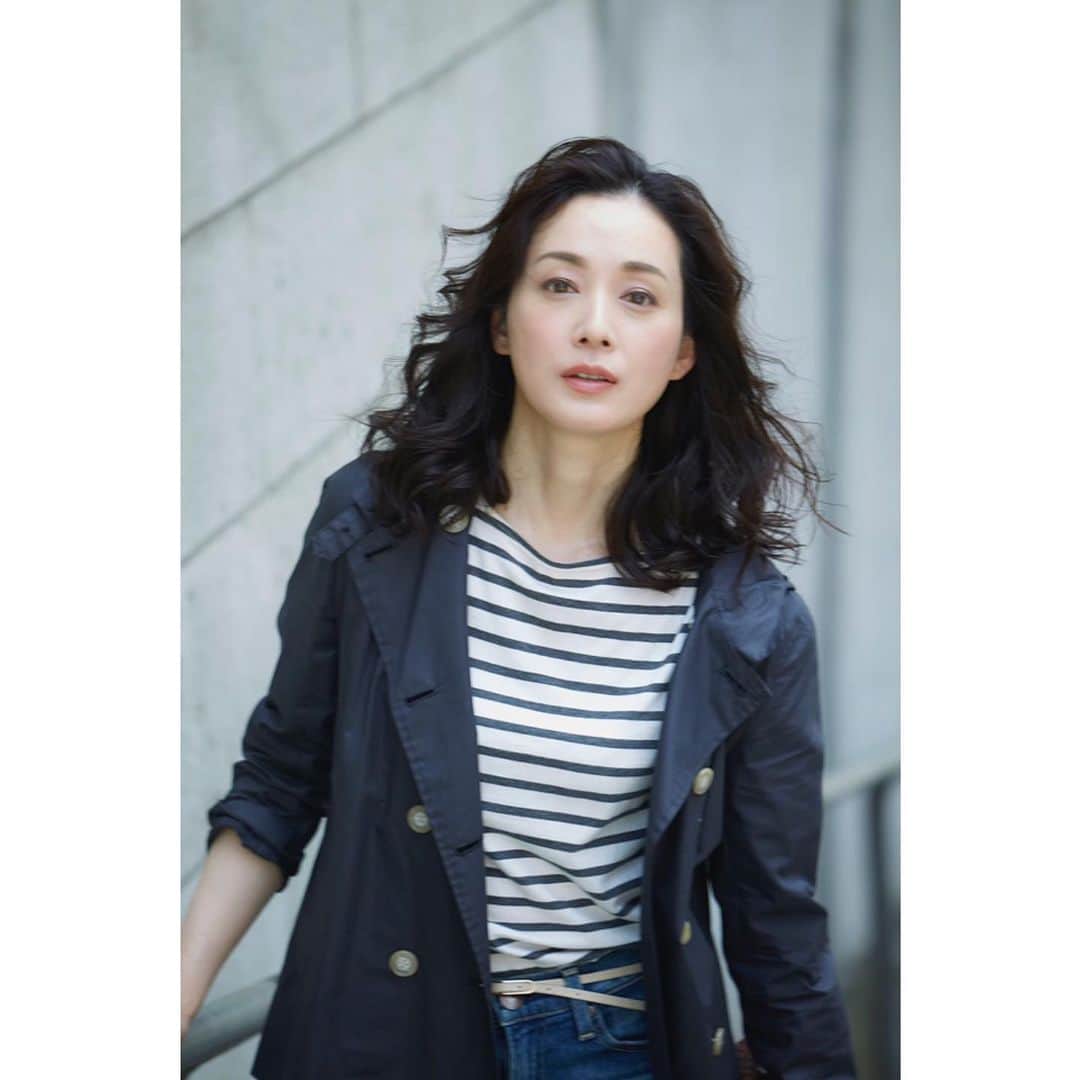 竹中友紀子のインスタグラム：「#作品撮影  #カメラ ... #馬場紹升 さん #ヘアメイク ... #Sai さん #モデル ... #竹中友紀子 いい風吹きました^^;」
