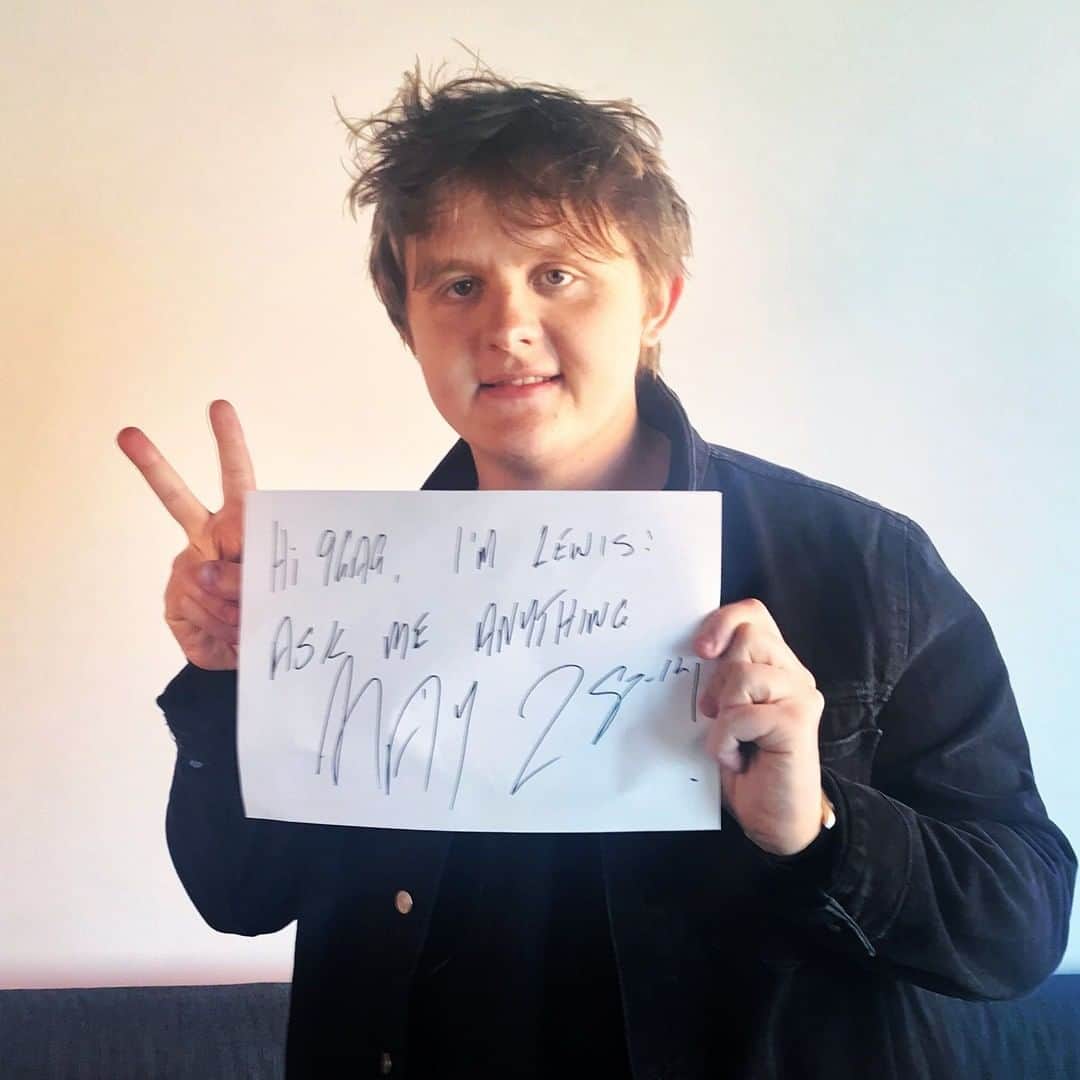 9GAGさんのインスタグラム写真 - (9GAGInstagram)「@lewiscapaldi, the record-breaking Scottish singer-songwriter, is going to answer your questions on May 28. Ask him anything in the comments now!」5月24日 19時00分 - 9gag