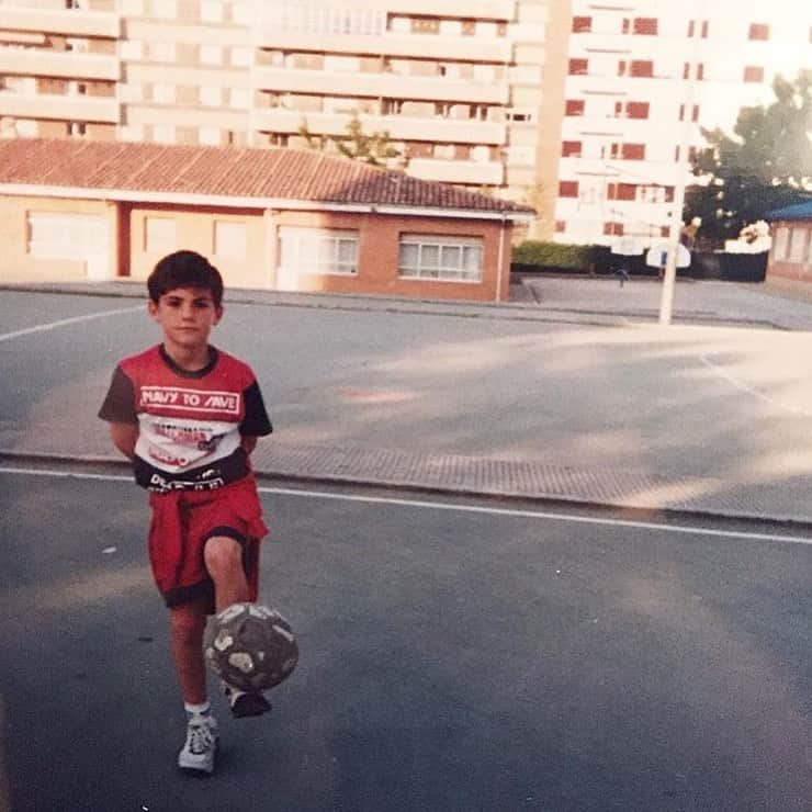 マンチェスター・ユナイテッドさんのインスタグラム写真 - (マンチェスター・ユナイテッドInstagram)「@JuanMataGarcia on the Treble: “I was just 11 years old but I remember two things; obviously the goals — Ole’s and Sheringham’s — and the Bayern players lying on the floor devastated.” #MUFC #Treble99」5月24日 19時01分 - manchesterunited