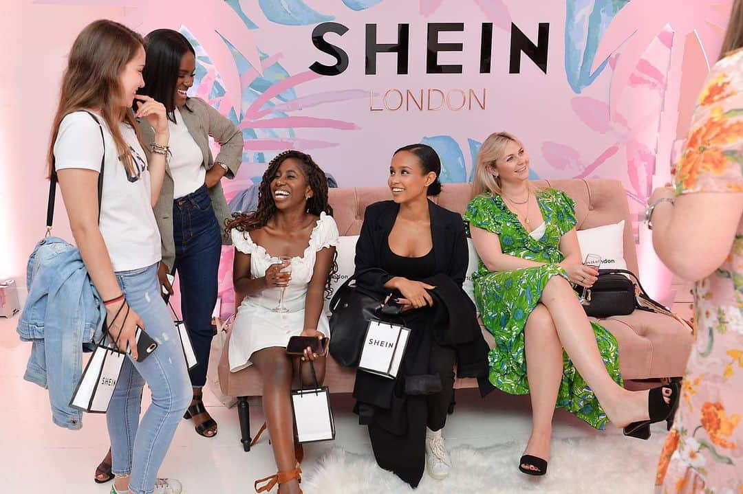 SHEINさんのインスタグラム写真 - (SHEINInstagram)「Last nights pop up preview event was so much fun! 🛍 Thank you to everyone who came to view our summer collection! 💕 Who’s coming to see us today and tomorrow?!🙌🏼 #SHEINtakesLondon #MeetSHEIN」5月24日 19時18分 - sheinofficial