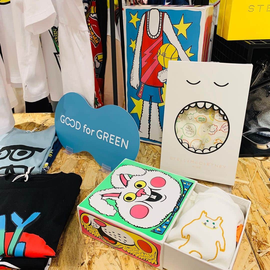 HANKYU.MODEさんのインスタグラム写真 - (HANKYU.MODEInstagram)「STELLA McCARTNEY KIDS SUMMER ITEM At 11Ｆ こども服『モーダバンビーニ』  #Hankyu #HANKYUMODE #umedahankyu #阪急うめだ本店 #うめだ阪急 #阪急百貨店 #osaka #umeda #mode #modabambini #モーダバンビーニ #stellamccartneykids #stellamccartney #ステラマッカートニー #summer」5月24日 19時35分 - hankyumode